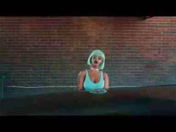 Video: Gigi LaMayne – 1 Bar
